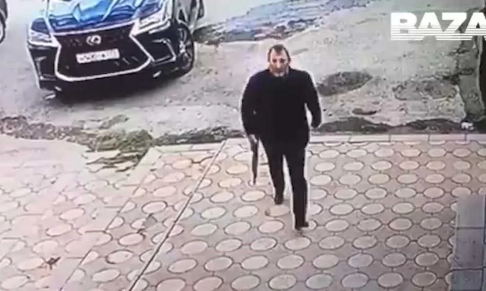 Ρωσία: Καρέ καρέ η δολοφονία αθλητή του MMA με καλάζνικοφ